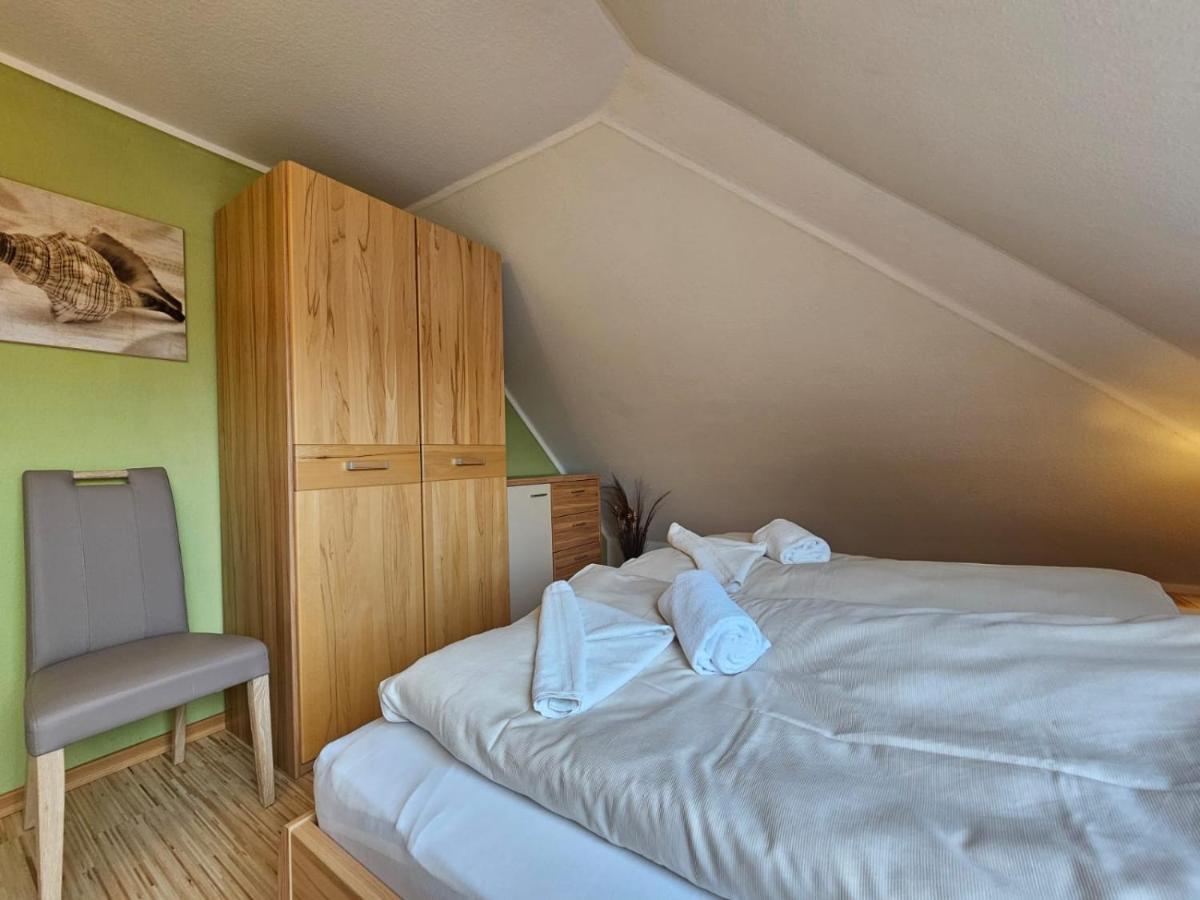 Ferienhaus Merlin Norden Exterior foto